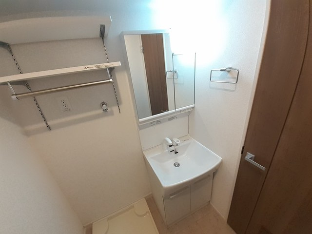 アンフィニ土浦Ｂの独立洗面台|洗面所