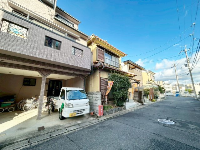 太秦野元町　新築参考プランC　建築条件付土地の外観|物件のことはもちろん、教育施設・スーパー・商業施設・公園・公共機関といった周辺の住環境も車でご案内します。
ぜひ現地で暮らしやすさなどイメージして下さい！