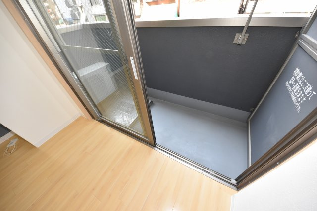グランパシフィック難波元町のバルコニー