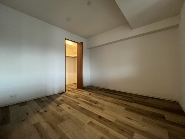 メゾンウィングの洋室|個人の部屋や寝室として使える洋室です