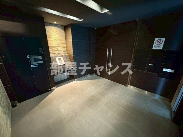 名古屋市昭和区御器所１丁目の賃貸マンションのエントランス