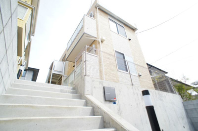 【エントランス】 | リブリ・上大岡 | 賃貸 神奈川県横浜市磯子区森が丘1丁目