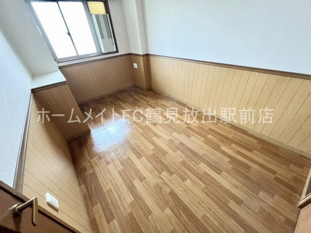 オルゴグラート鶴見の洋室