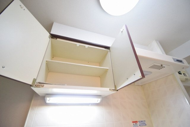 タケハイム船橋の設備|上部に棚あります