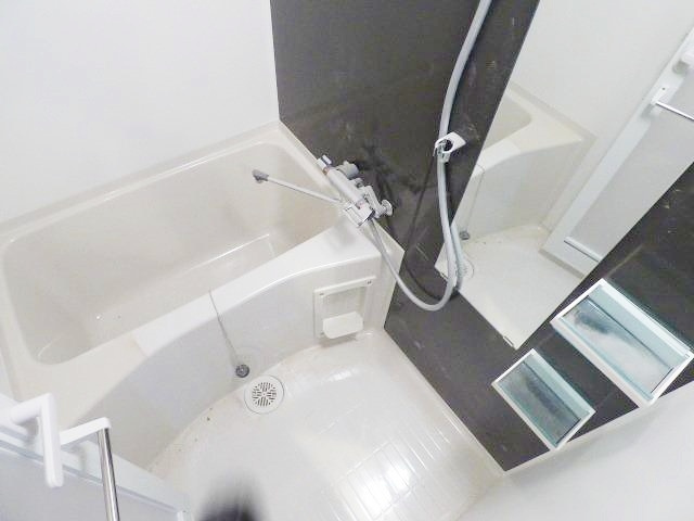 荒川区東日暮里４丁目の賃貸マンションの浴室