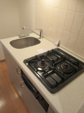 【キッチン】 | トーシンフェニックス新高円寺参番館 | 二口ガスコンロのシステムキッチン