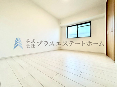 【洋室】 | 須磨妙法寺アーバンコンフォート | 洋室3部屋もそれぞれ窓があるのはこの角部屋のメリットです♪採光良好で明るいお部屋です♪