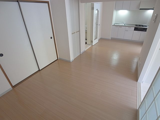 イーストヒルズ平野の設備|綺麗な内装です