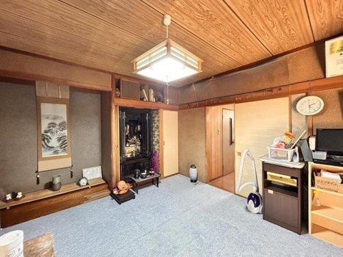 常滑市多屋字茨廻間のその他|R7.4.12撮影　1階洋室☆　勝手口もダイニングキッチンにあります！