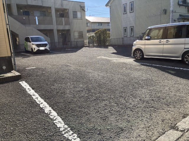 【駐車場】 | スプリング ヴィラ | 駐車場