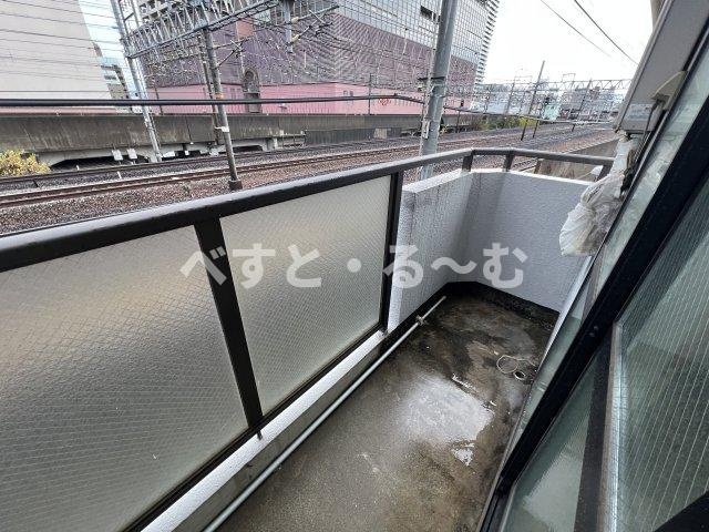 白長ビルのバルコニー