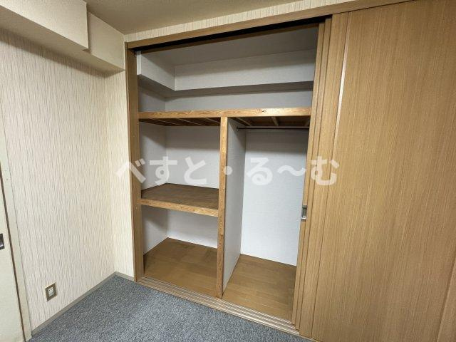 白長ビルの収納