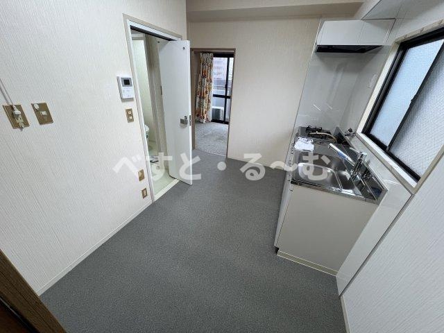 白長ビルのキッチン|DK