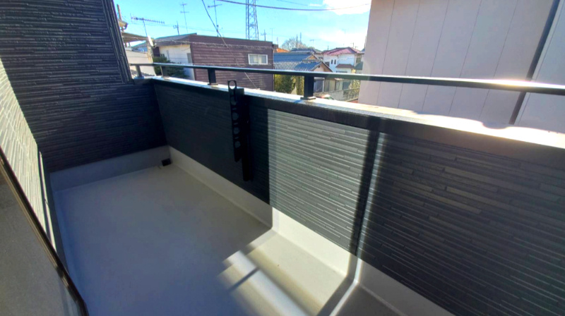 熊谷市柿沼　新築住宅のバルコニー