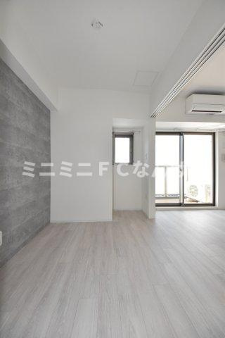 セレニテフラン難波の寝室