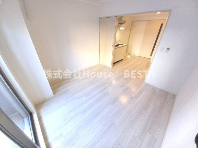 ワールドアイ神戸湊町の和室