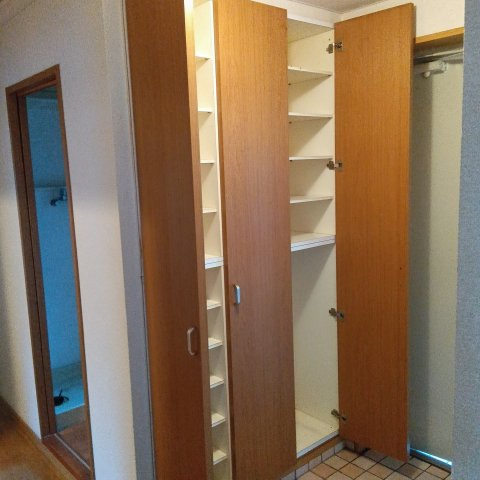 エルシー糀台2　411号棟の玄関