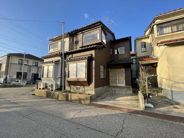 金沢市神宮寺二丁目中古住宅の画像