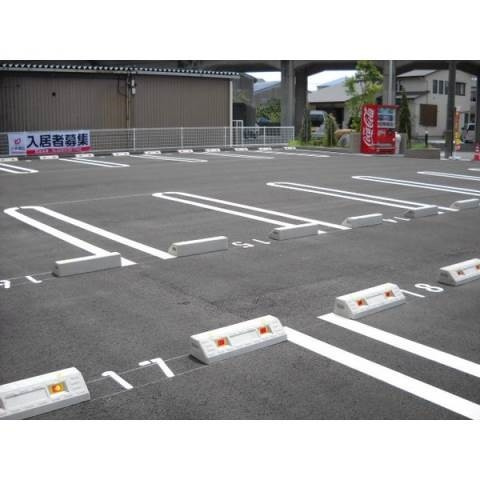 Ｄｅａｍｅｒ大門の駐車場