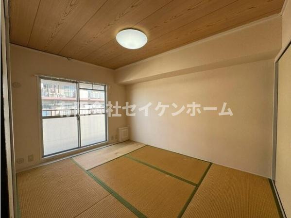 ニュー吹上サンハイツの和室