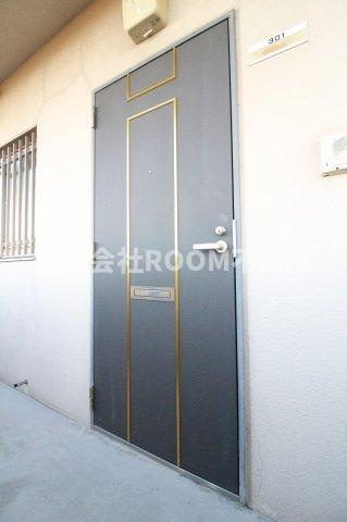 Y&Mデイジーの玄関|収納もある玄関です