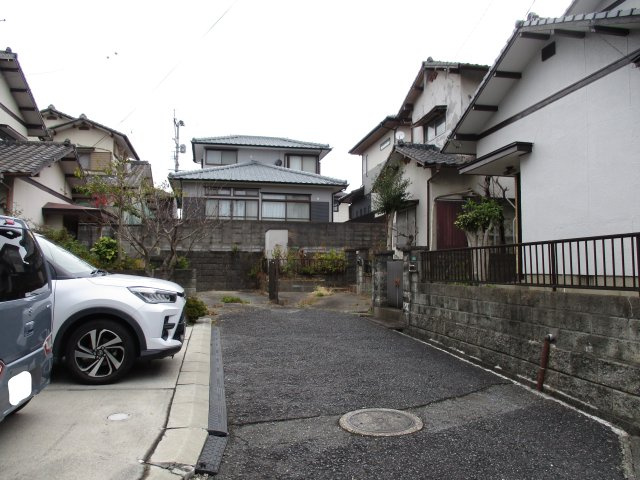 【前面道路含む現地写真】 | 企救丘三丁目6番6号（B-30）