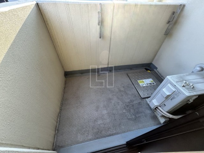 【バルコニー】 | アモーレ本町ウエスト | アモーレ本町ウエスト　バルコニー