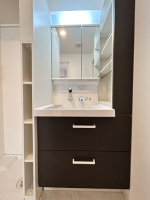 【独立洗面台】 | アモーレ本町ウエスト | アモーレ本町ウエスト　独立洗面化粧台