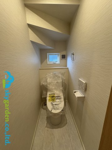 藤沢市羽鳥4丁目　新築戸建　全2棟1号棟のトイレ|清潔感のあるトイレです