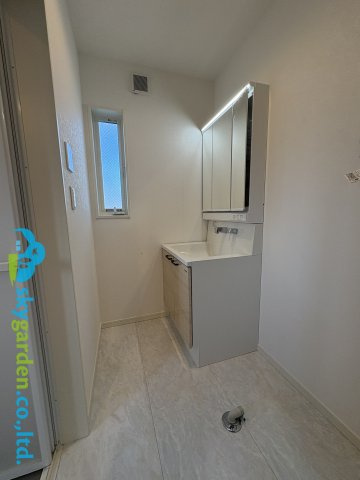 藤沢市羽鳥4丁目　新築戸建　全2棟1号棟の脱衣所