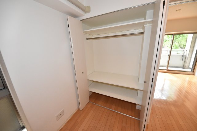 アリスマナーガーデン新町の収納