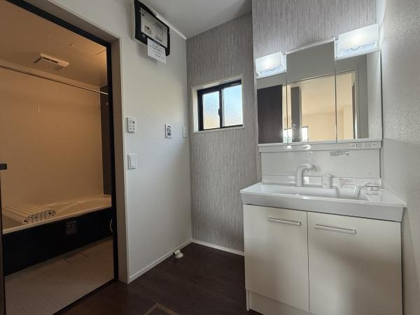 菊池市亘1期「Bloom」の独立洗面台