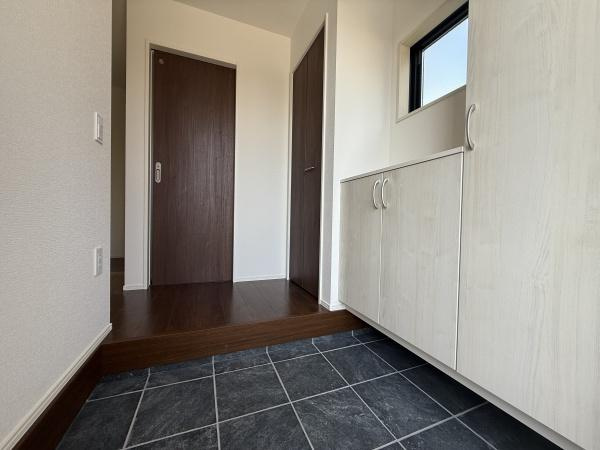 菊池市亘1期「Bloom」の玄関