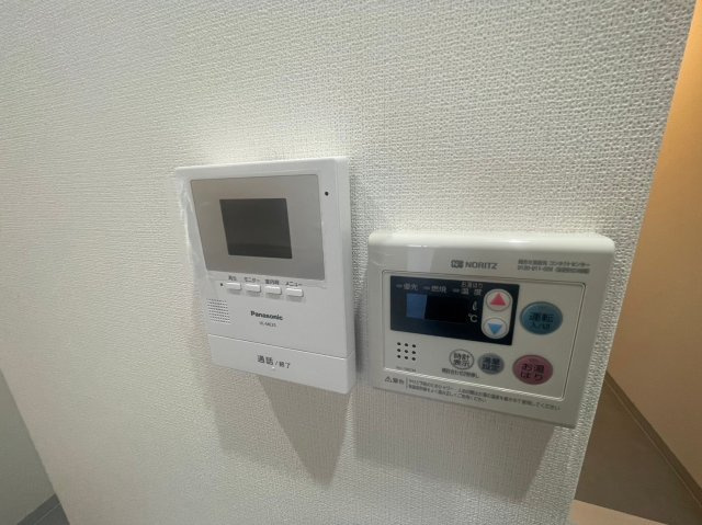 石屋川ロイヤルハイツの玄関