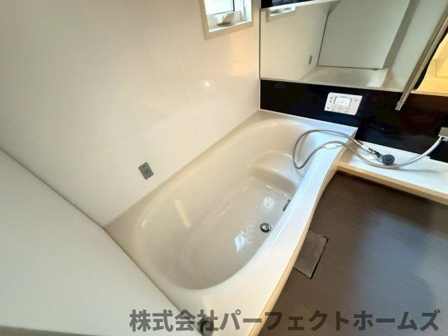幾野4丁目戸建の浴室|落ち着いた空間のお風呂です