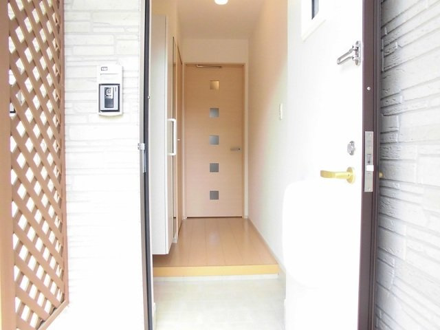 ウィステリアＦ　Ⅰの玄関|ゆったりとした玄関です