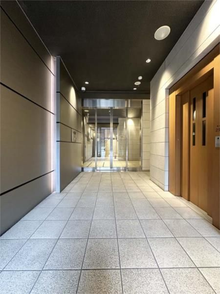 エル・グランジュテ新宿のロビー