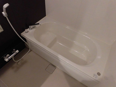【浴室】 | ノイヴェル小松 | 広いバスなのでゆっくり疲れを癒せますね