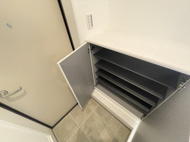 エクセルメゾン南流山の玄関