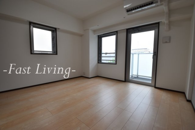 ジェノヴィア四谷三丁目グリーンヴェールの居間・リビング