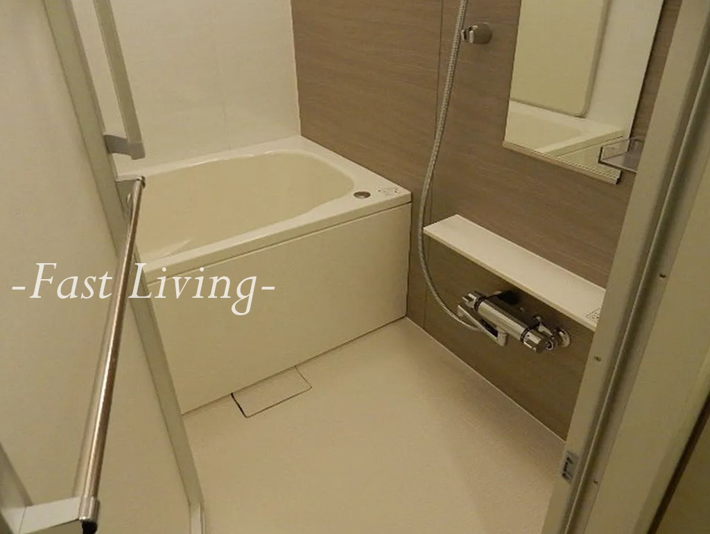 コンフォリア秋葉原EASTの浴室