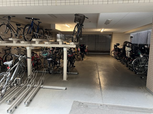 クリオレジダンス八王子ザ・マークスの駐輪場|駐輪場は月額200円～450円で利用可能です。位置によって料金が変わります。