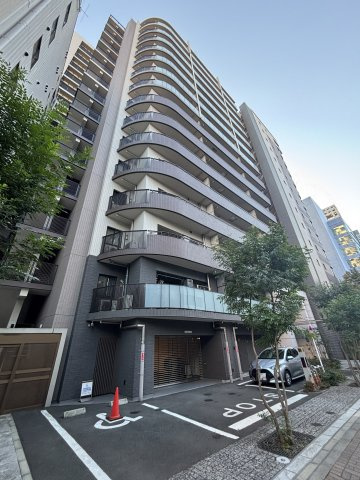 クリオレジダンス八王子ザ・マークスの外観|機械式駐車場、来客用駐車場、障害者用乗降スペース、カーシェアリング（１台）ございます。駐車場は現在満車ですが、空きが出たら抽選方式で募集となります。