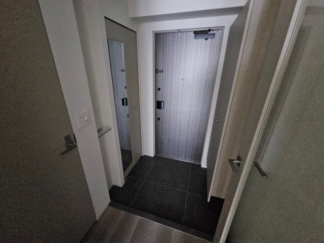 Live Flat六甲桜口の玄関