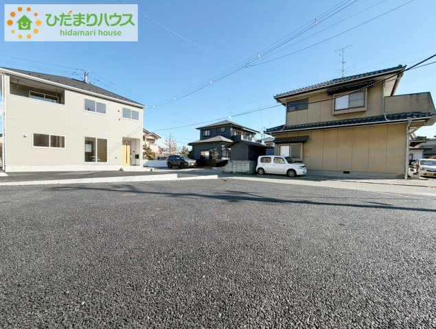 いわき市小名浜南富岡第１　新築戸建　3号棟のその他|時間がない時もらくらくと車の出し入れができる並列駐車場を完備！！