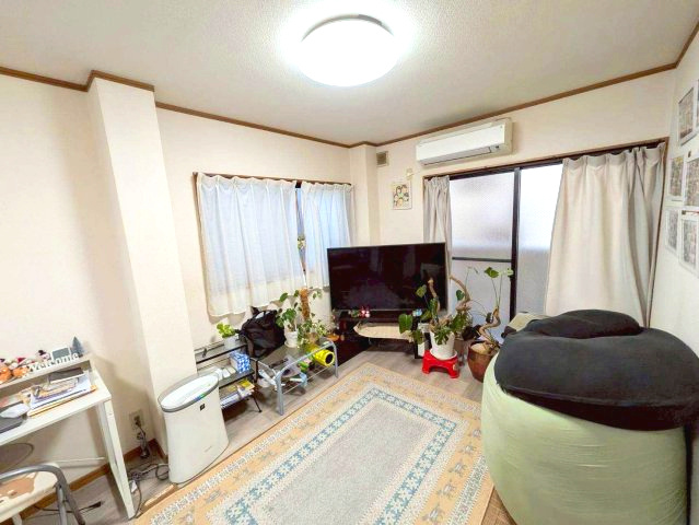 大正区南恩加島6丁目戸建カースペースありの居間・リビング|ゆったりとした居間です