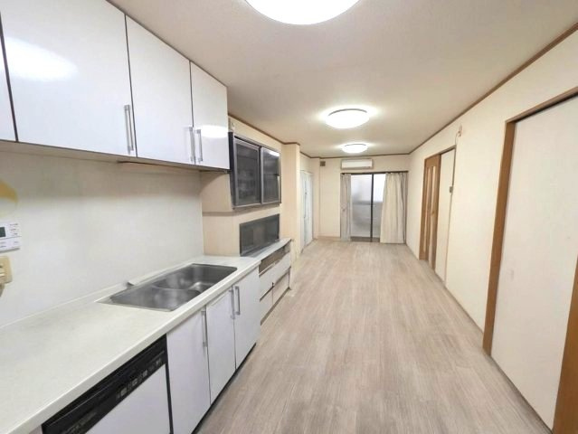 大正区恩加島6丁目戸建カースペースありの居間・リビング|こちらの居間で趣味の時間をお楽しみください
