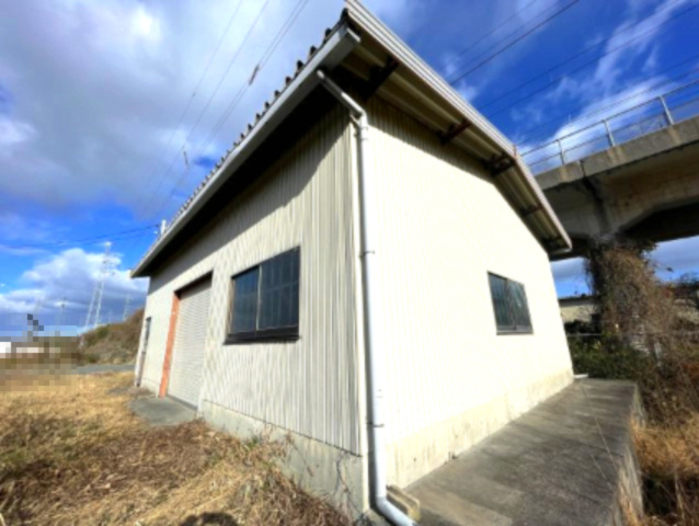 高島市鴨中古倉庫