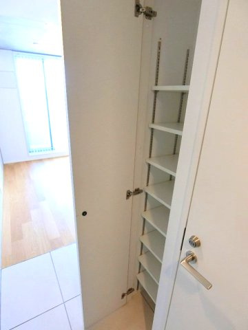 プライムアーバン経堂の収納