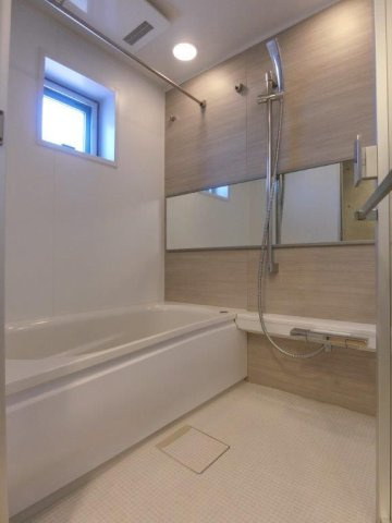 プライムアーバン経堂の浴室